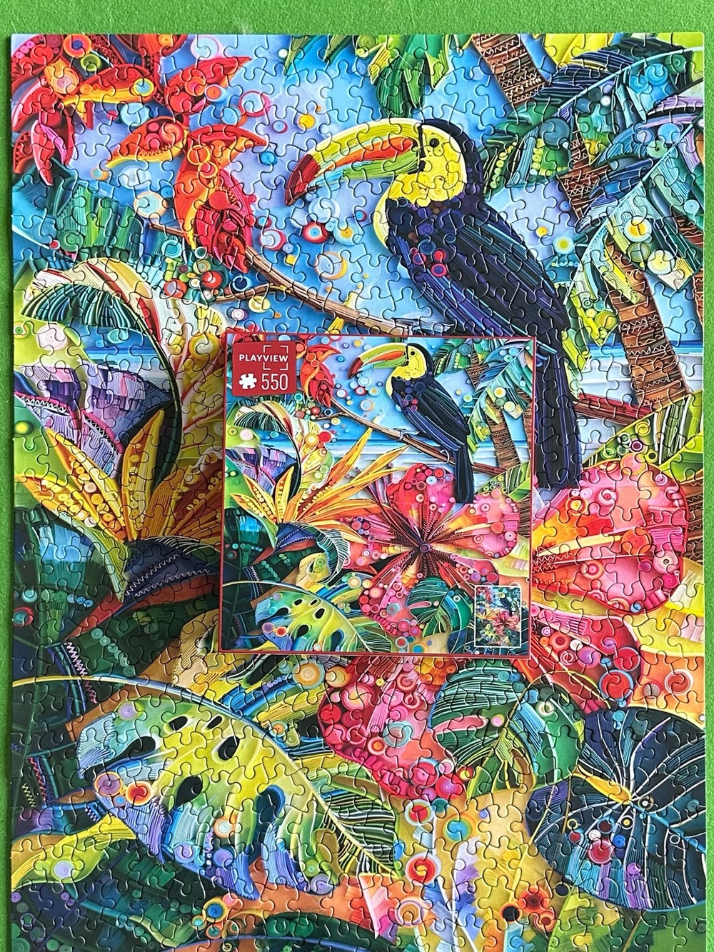 *Like New* Playview Brands 550pc Paper Craft Toucan